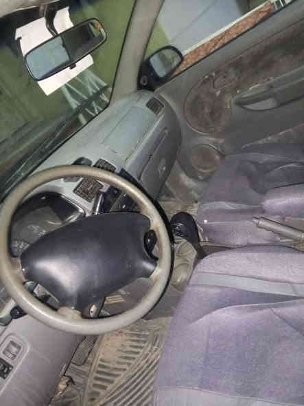 سياره كي ريو ٢٠٠٥ فول نضافه كير  شرط اوتو محرك بي بداية نفخ تبريد ثلج دواخل مراتبه تواير جدد سياره مرتبا رقم صدامي سعر ٤٥ بيها مجال للطيبين رقم الهاتف  ***********
