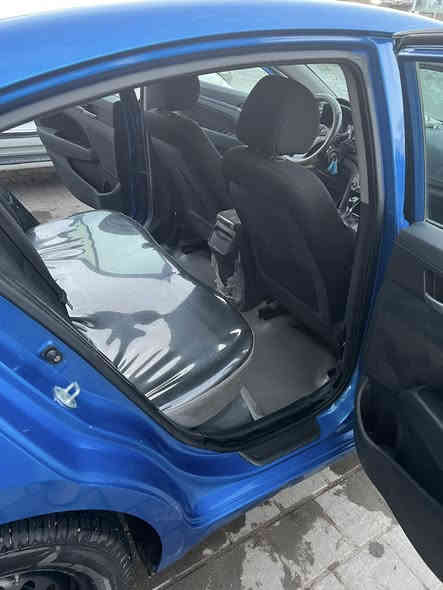 سلام عليكم
النترا موديل 2017 وارد كندي تبدل بنيد فقط
مكفولة من الصبغ محرك 2000دوش
رقم دولي تحويل ثاني يوم 
مكان بغداد مدينة الصدر
الاتصال *********** 
بيها ملاحضات مبينه بالصور
السعر 117$وبيها مجال
