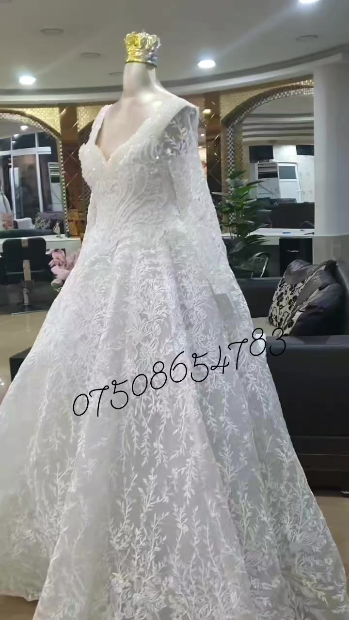 للبيع فساتين زفاف ومهر للحجز*********** واتس اربيل باختياري
