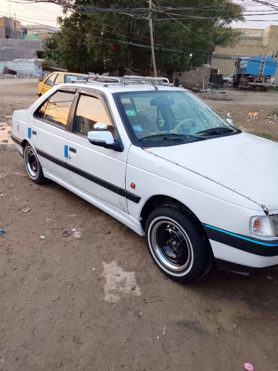 سلام عليكم بيجو GLX خصوصي للبيع كير ومحرك فرنسي لاتنقيص ولا تبخير رقم كربلاء انكليزي سنوية ل 2030 تحويل مباشر  كشر شوف العين سياره نصبته حلوة صدر جديد داخل نظيف تبريد عايزة فقط غاز مكاني بغداد السعر 25 وبيه مجال ***********
