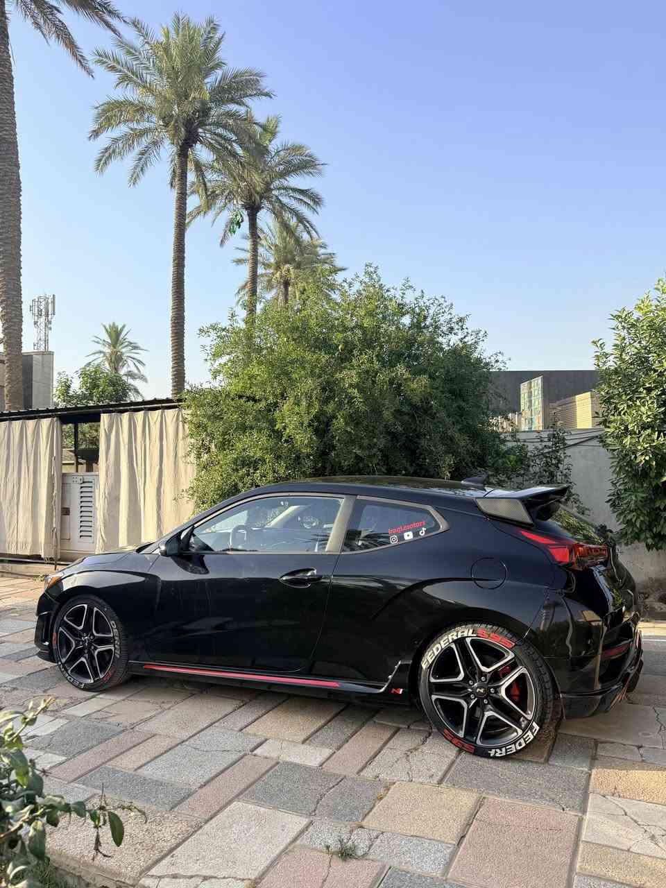 سلام عليكم
اقروا المنشور بحرص لان موجوده بي كل المعلومات
للبيع فيلوستر N موديل 2022 
رقم بغداد الجديد مشروع وطني باسمي
محرك 2000 تيربو
كير دبل كلچ 8 سرعات
ويلات حجم 19 البلادية
عليها عطاس HKS
فلتر شوتة K&N
بلادية السيارة حته ( الحجر بيها )
عليها ادامة كاملة ( السيارة جاهزة 100% )
تايرات امامية جديدة / دهن مكينة جديد / دهن كير امبدل بموعده الرسمي / مي راديتر جديد / بلكات جديدة اصلية 
ماشية 36 الف ميل ( 60 الف كيلو ) قابل للزيادة 
خمس وضعيات قيادة
 ( ايكو ، نورمال ، سبورت ، N ، كوستم)
زر NGS تزيدك 10 احصنة يعني السيارة مدفعية🔥
مواصفات السيارة المعروفة :
كشنات ريكارو حضن اصل علامة N مضيئة
رادارات امامية / نقاط عمياء
سستم صوت انفنتي 8 سماعات يعني حفلة داخل السيارة
🔴مكينة وكير مكفولات من كلشي🔴
حادث السيارة :
اربع قطع و هي جاملغات الامامية وبنيد و باب سايق 
🔴 السونار موجود بالمنشور 🔴 بي كل التفاصيل
راس الشاصي بي تعديل بسيط يعني يم البراكيت و خلف اللايت الباقي مكفول
اريباك ستيرن فقط
بجمها كله راجع بلادي و القطع الأصلية مالتها
  دعامية أصل سودة وطبكة راديتر مال وكالة بين قوسين السيارة جاهزة من كلشي ونصبتها تخبل احلى من الصور بهواية تجي تشوفها وبيك خير وتدلل
للبيع 138.000 دولار يعني 138 ورقة قابل للتفاوض للجادين
مكان السيارة بغداد المنصور 
للاستفسار *********** متواجد خط او واتس اب
