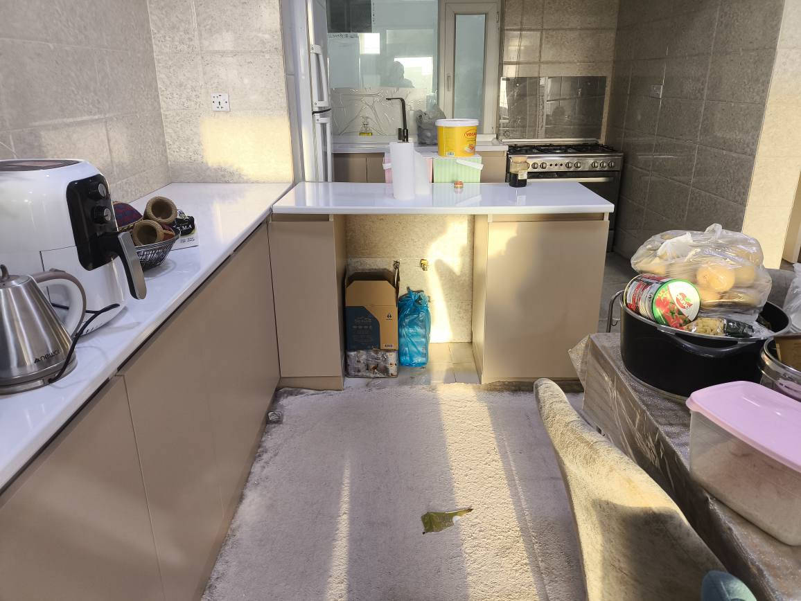 که وانته ر بی سه ره وه بو فروشتن دریژی 360پانی مه ترو 40سنگ 2مه تر به شه رت بو فروشتن بای 400هه زارو معامله سلیمانی ڕاپه رین *********** السليمانية, العراق
