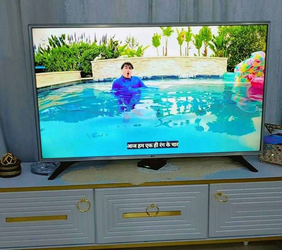 تلفزيون LG  ٤٢ بوصة سمارت
للبيع


**إذا كنت صاحب هذا الإعلان وتريد حذفه لأي سبب، رجاءا أرسل رسالة إلى الدعم الفني**