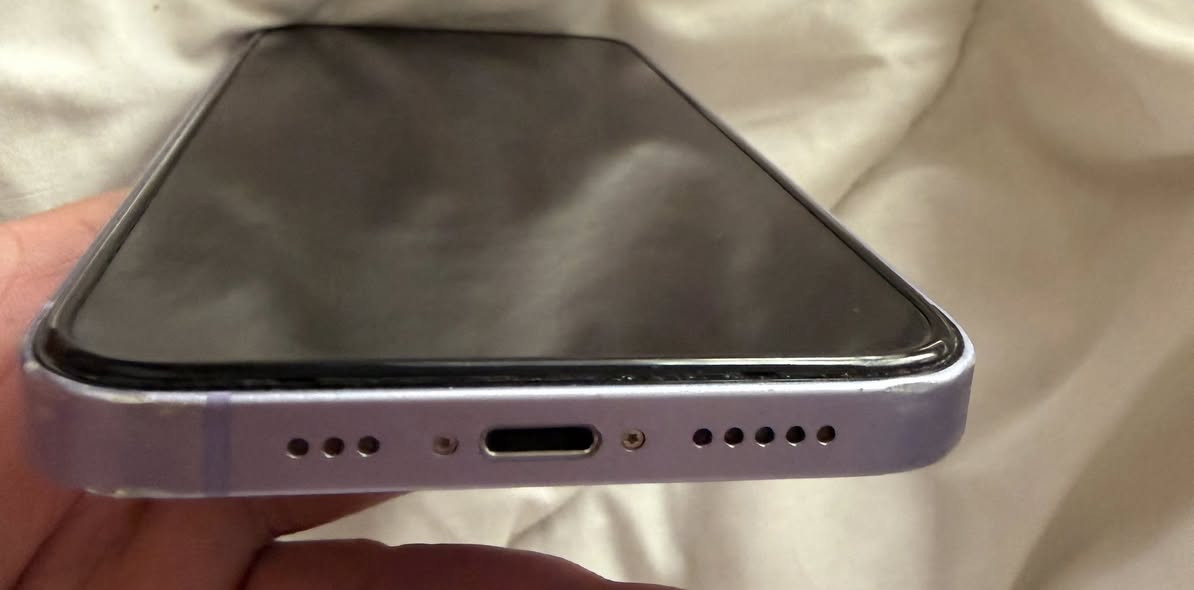 سلام عليكم
ايفون 12 
ذاكرة 128 
كوله بلاد ما مبدل بي شي 
مكان بغداد العامريه 
السعر 240 قفل


**إذا كنت صاحب هذا الإعلان وتريد حذفه لأي سبب، رجاءا أرسل رسالة إلى الدعم الفني**