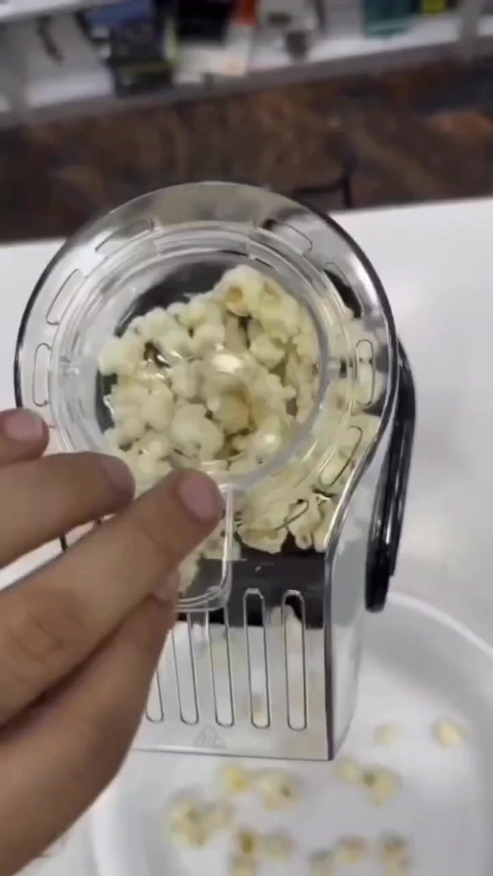 ✨ اصنع بوشار صحي 100% بدون زيت
✨ جاهز خلال دقائق
✨ طعم لذيذ مثل السينما 🎬
✨ سهل الاستخدام والتنظيف
✨ مناسب للأطفال والكبار
🍿 استمتع ببوشار طازج في بيتك بأي وقت
💰 #السعر: 25 مع التوصيل فقط
🚚 توصيل إلى جميع المحافظات
📩 للحجز راسلنا على الخاص الآن قبل نفاد الكمية!


**إذا كنت صاحب هذا الإعلان وتريد حذفه لأي سبب، رجاءا أرسل رسالة إلى الدعم الفني**