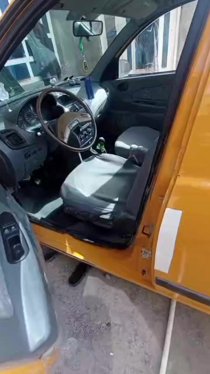 سيارة طيبه موديل 2015 فول نظافه مكفولة رقم بغداد السعر 40 وبيهه مجال للطيبين العنوان بابل
للإستفسار والتواصل ***********
