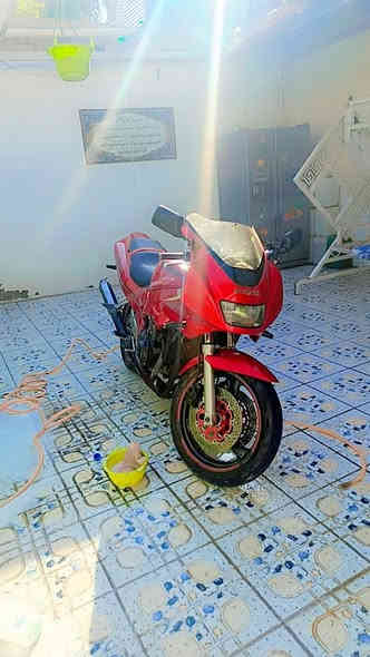 سلام عليكم دراجه ساسزوكي قرش ميكنه 400كام شفتات ٤ حساسات صالنصا رياضي كفرات موجوده اني شايله دراجه جاهزه نركه جيب فيتر وتعال نضيفه السعر ١٧ ورقه 
هاذه رقمي ***********
