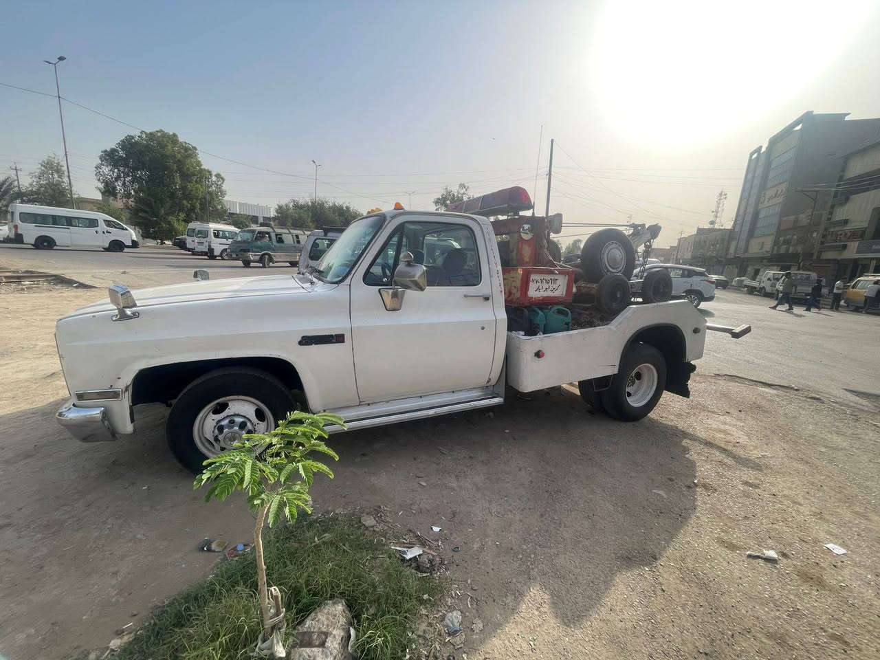 كرين شوفرليت خاشوكة موديل1984 سنويه لغايه 2030
المحرك والكير جيد جدا و السعر 50 ورقه بيها مجال بسيط وجاهزه للعمل 
التواصل ***********
