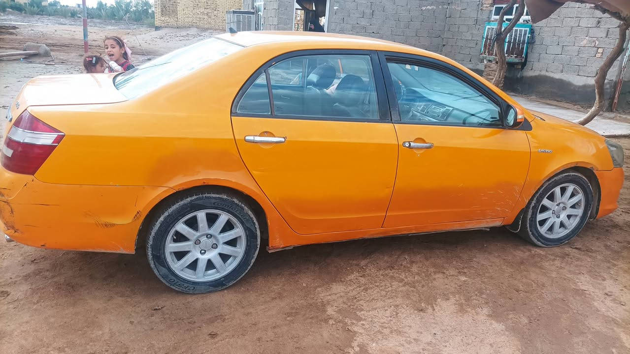 سياره جيلي موبل لبيع 2013 سنويه 2029 مصفره  خط  وبحث   سعر 40وبيها مجال.    رقم قادسيه عنوان سدير  رقم جوال ***********
