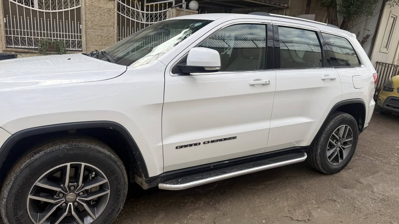 سلام عليكم جيب لاريدو مديل 2018 وارد خليجي ماشيه 185الف سياره نص فول حادثها جاملغ امامي ايسر فقط نضربت بل عراق شادلها تايرات جديده + باتري جديد + داينمو جديد +لايتات جدد رقم اربيل بأسمي تحويل مباشر سعرها 230 وبيها مجال مكاني بغداد الصالحيه فقط بيع بدون مراوس رقم ***********
