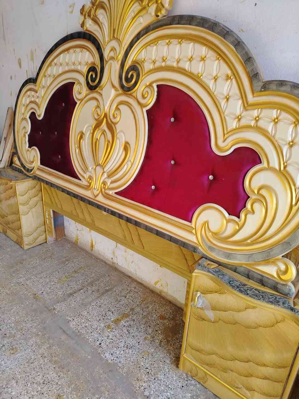 غرفة نوم ٦باب صبغ حراري خشب عراقي السعر ٦٥٠ الف بعقوبة كاطون شارع أبو رباح مجاور مرطبات السيد *********** مزاد ابو كرار الغريباوي يوجد خدمة توصيل داخل بعقوبة
