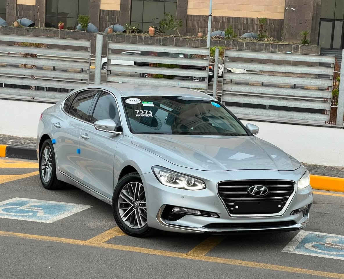 بعد هكي دلع مفيش 🔥🤚 هونداي ازيرا  .....🤍 

اللهم بارك لا قوة الا بالله 🧡🔥🖤✅

🔹️ نوع السيــاراة : HYUNDAI GRANDEURE 🚘

🔸 المحرك : 30 العادي 

🔸 الموديل : 2019 ✔️

🔹المسافة المقطوعة : 77 الف KM  ☑️

هونداي ازيرا استيراد كوريا كملياتها فل الفل 

جمرك رساله مفتوحه كيف واصله استيراد كوريا سيارة استيراد شخصي مواصفات فل الفل ناقصه بنورما خاليه من تشطيب زواق دار سيارا درجه اولئ ساريه قومات جديدا مسرفزا سرفز تام ف كوريا عيب لا مشالله طرف واحد قاعده ب نيلوات دار ارضيتها ب كامل 

كربون اصلي بكاشف صاصي درجه أولى دهب مشالله

محرك كنبيو صاله مكايف كربون الله ايبارك

مـلاحظـة: السيارة عرضْ لمتـابعْ الصفحة وليستْ ملـك الصفحـة وغيـر مسـئولةُ الصفحـة عـنْ أي سيـارة
وهـذاْ رقـمْ صـاحبـهاْ : ⤵️☎️

091.1847371
091.0987447

🎀 نَسْآل الله أن يُبارك لهُ فٍي رِزقِه 🎀
الصفحـةُ إعلانْ  فقطْ وليسْ معـرضْ
#عندك_سيارة_بتيبيعها_راسلنا 📩


**إذا كنت صاحب هذا الإعلان وتريد حذفه لأي سبب، رجاءا أرسل رسالة إلى الدعم الفني**