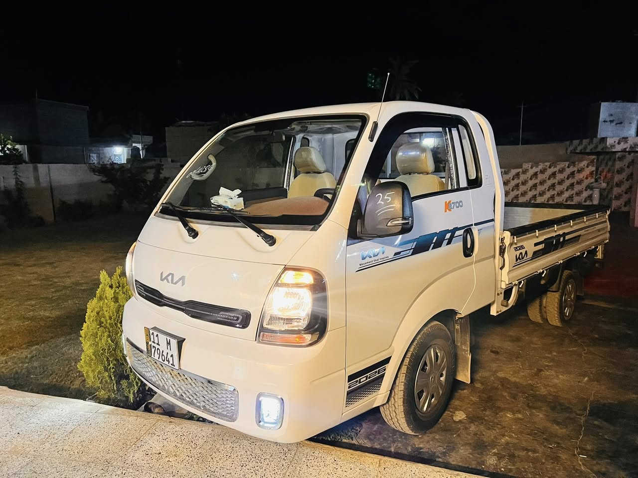 السلام عليكم ورحمة الله وبركاته/للبيع كيا موديل (2023)سياره واحد على واحد ماشيه46الفً مشي حقيقي رقهما (بغداد)انگليزي دوشمه الصدر وكامله مكمله اتصل ودلل (***********) مكاني صلاح الدين الدجيل
