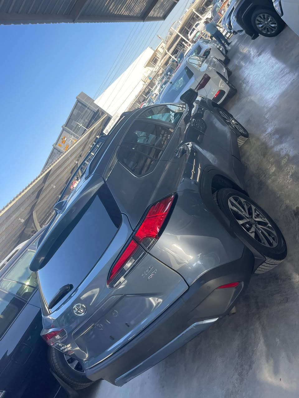 سلام عليكم
_   للبيع فقط
‏   _   TOYOTA COROLLA
   _   موديل 2023 
   _    فئة XLE
   _    محرك 2000cc
   _    بدون صبغ فقط دعامية امامي صبغ 
   _   ارباك برده+ سوكان سستم 
   _   جاملغ السكن مبدل بلادي نفس لون 
‏   _   7MUDAABG3PV055070
   _  ماشيه 25 KM 
   _   بدون رقم تترقم شمالي فقط 
   _  رقم كاتي باسم المشتري 90 يوم 
   _______ مواصفات_______
⭐️بصمه 
⭐️حساس امامي + خلفي 
⭐️كشنات جلد 
⭐️سلايت 
⭐️صندوق كهرباء 
⭐️كشنات تبريد + تدفئة
⭐️هاند بريك بصمه 
⭐️كشن كهرباء 
⭐️شاشه + كامره 
⭐️رادار 360 درجة 
_______الاستفسار _____ 
*********** متوفر واتساب 
العنوان سليمانيه
