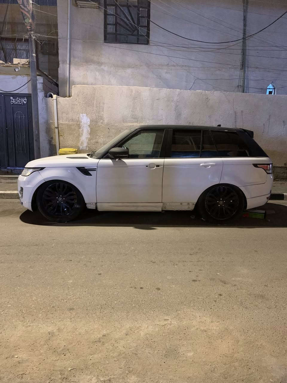 السلام عليكم رانج ٢٠٠٩ محدث ٢٠١٦ خارج مكينه ٨ سوبر شغالة السيارة متروكه | بدون كصه | يرادلها تصليح داينمو | وترتيب بمنضومة الجوبلسات | السعر 55$ مكاني البصرة متواجد واتساب***********
