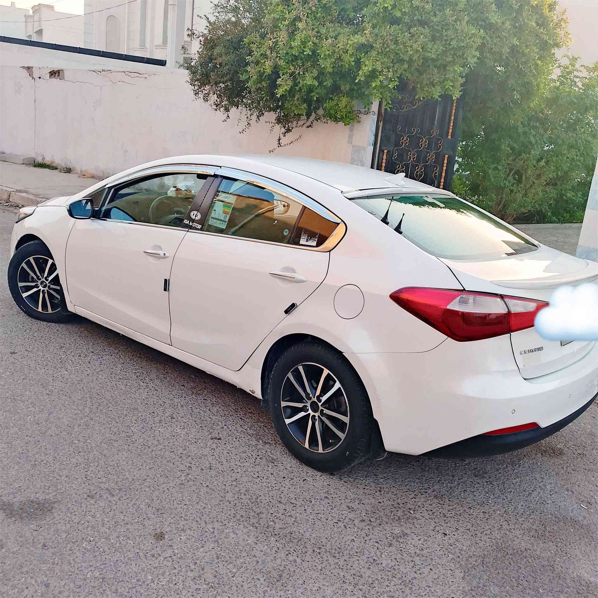 سلام عليكم كيه سيراتو موديل 14 خليجي محرك 1800 دوش رقم اربيل سيارة جاهزه من كل نواحي صدر امامي خلفي جديد بيه بارد قليل بيع او مراوس حسب القناعه السعر 120 وبيه مجال العنوان الانبار الرمادي للاستفسار اتصال بل رقم ***********
