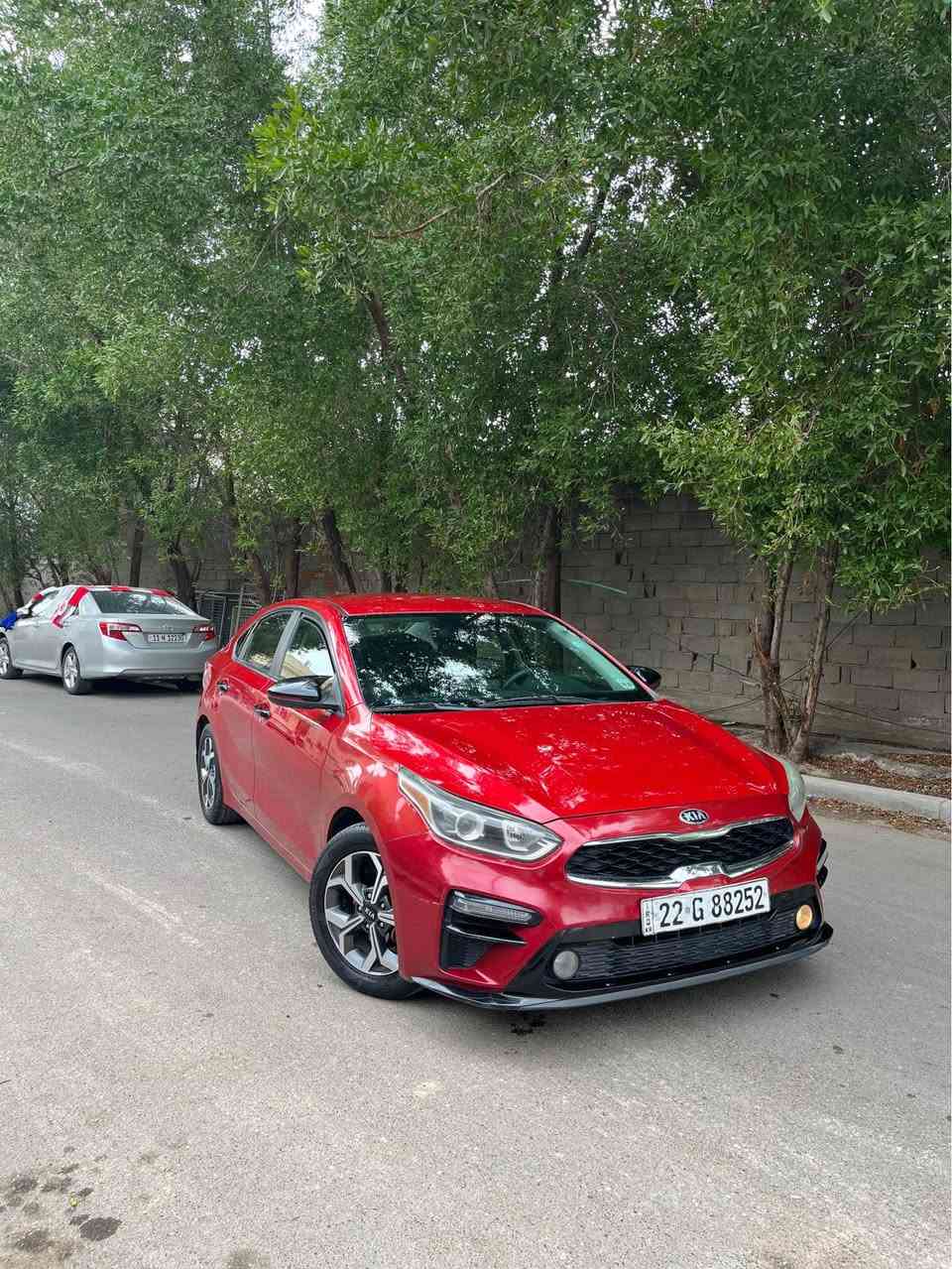 � يا الله 🔥
بيع 
*********** 📞
🚘 كيا فورتي  2021
▪️ ماشية:93مل
▪️ محرك :DOHS 2000
▪️ رقم: اربيل الجديد 

✨ المواصفات:
▫️ شاشة جبيرة + رادارا
▫️ 4 أنظمة قيادة
▫️   ترحيب 
▫️ إشارات بالمرايا
▫️ تحكمات ستيرن

🔧 ملاحظة:
بها  جاملغ ايمن صبغ + كلير من امريكا الباب والدوسه 
بدون دواخل بدون ايرباك 
✔️ باقي مواصفات  معروفة

📍 الموقع: بغداد - السيدية
133$ وبيها مجال بسيط بغداد, العراق
