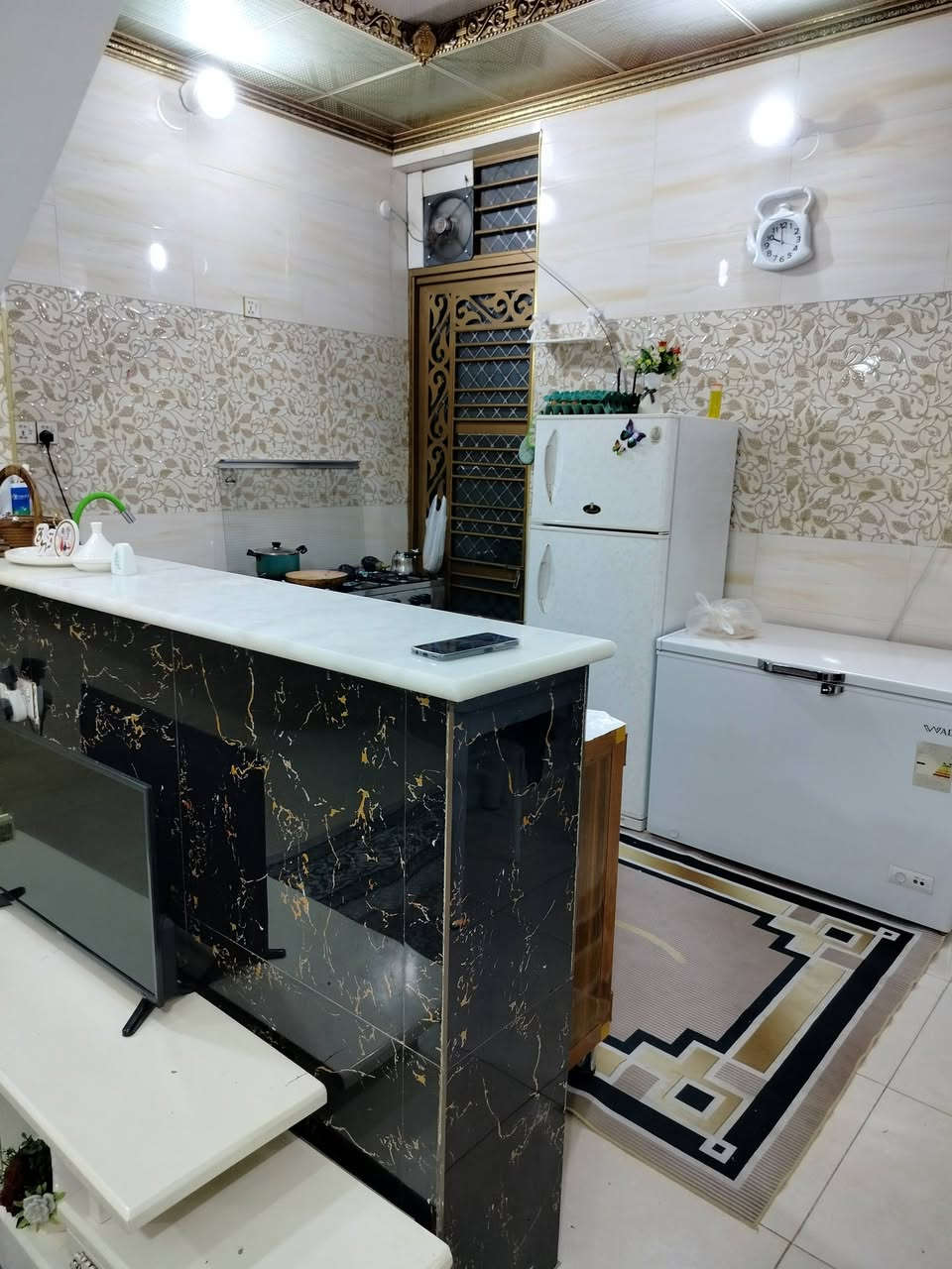 السلام عليكم بيت البيع طابو صرف بسمي حي الانتفاظه الثانية 100متر سعر 215/ ***********
