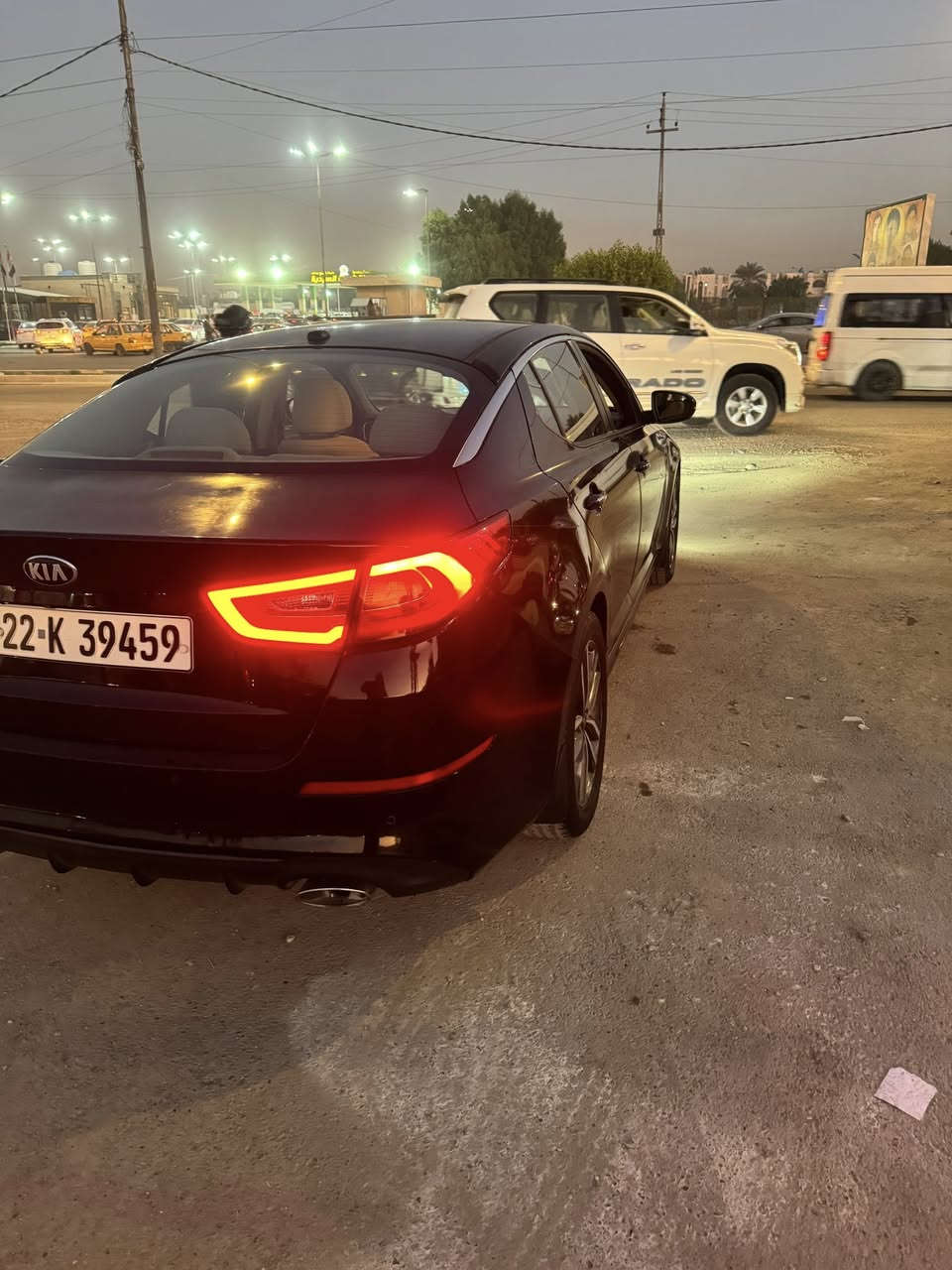 السلام عليكم
كيا اوبتما 2014 خليجي 
محرك 2400 دوش 
بصمه تشغيل وابواب وجنطه 
فول تحكم ستيرن 
شفتات ستيرن
لدات امامي خلفي 
3 انظمه قياده 
مثبت سرعه
شاشه كبيره 
كامره دواره
حساسات امامي خلفي 
تبريد شاشه بيانو منفصل 
قطعتين تبريد 
كشن السايق كهرباء
 خزن ميموري 
ترحيب مري 
اشاير بلمري 
مري شفط 
رقم اربيل الجديد 
بأسمي السياره 
تحويل ثاني يوم 
بيهه باب الصدر مصبوغ  
السعر 125  وبيهه مجال 
مكان السياره بغداد السيديه 
***********
