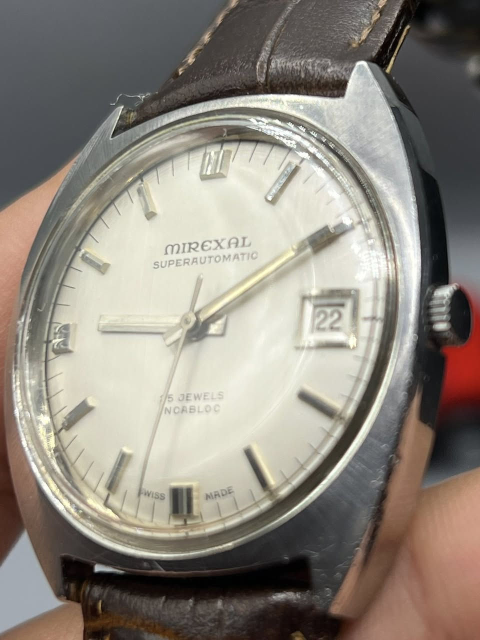 تحفة سويسرية عريقة ميركسال سوبر اوتوماتيك 25 حجر منفذ شهري نظافة تامة سير مستبدل قطر 35 ملم 

للحجز والاستفسار خاص 
او واتساب ***********
