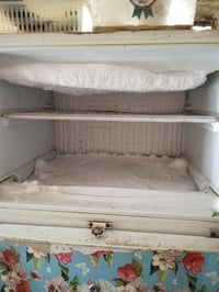 ثلاجه كبيره للبيع السعر 150 قفل ما داخله تصليح التجميد شوفت عينك الاتص...