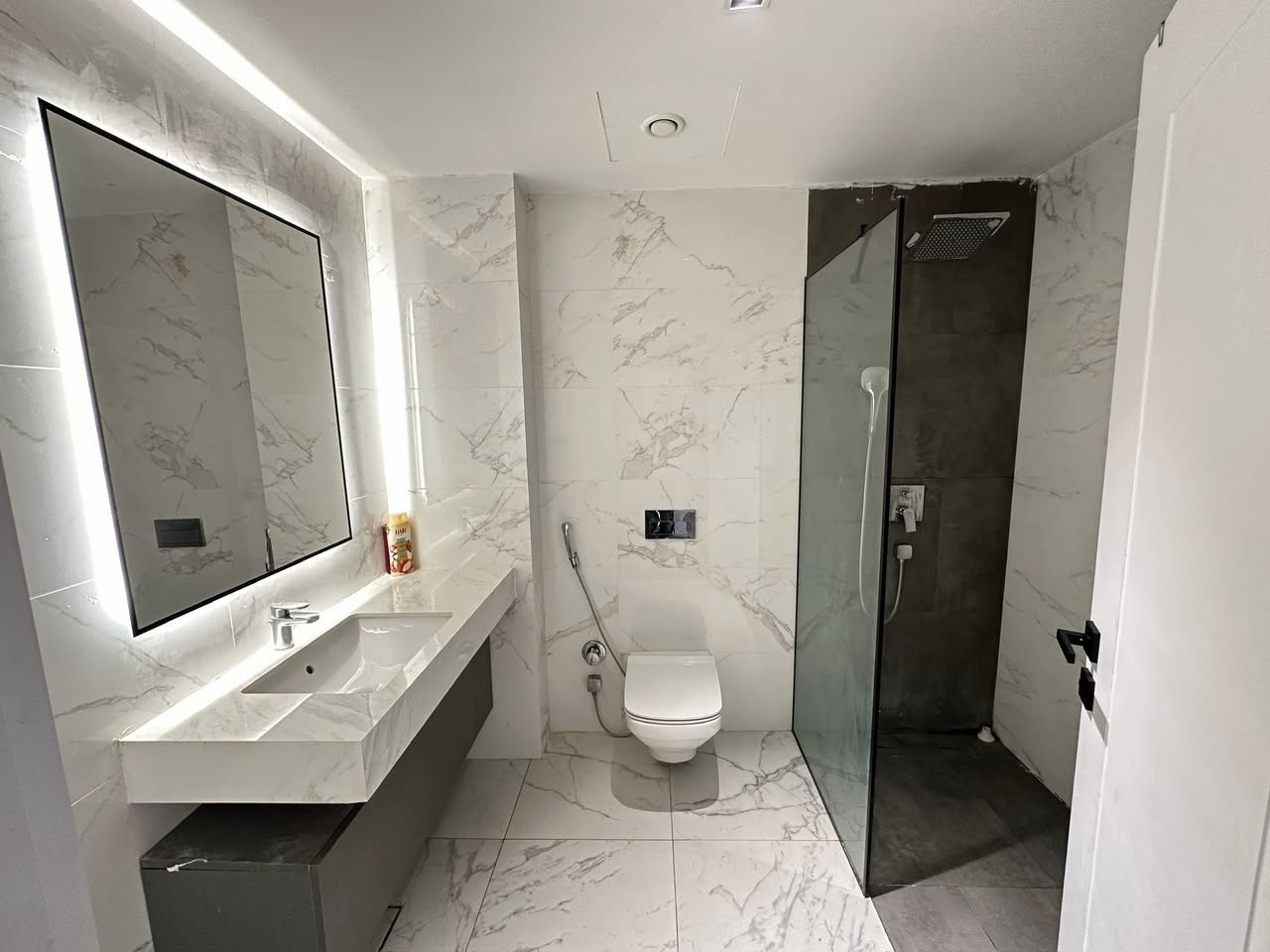 Boulevard one bedroom for rent 500$ WhatsApp +9647502002001 

Bulvar üzerinde tek yatak odalı daire kiralık 500$ WhatsApp ***********

ให้เช่าห้องพัก 1 ห้องนอน บนถนนบูเลอวาร์ด ราคา 500 ดอลลาร์ ติดต่อทาง WhatsApp ที่หมายเลข ***********

شقة بغرفة نوم واحدة للإيجار في بوليفارد، 500 دولارًا أمريكيًا. تواصل عبر واتساب على الرقم ***********

بۆلیڤار یەک ژووری نوستن بۆ کرێ 500$ واتسئەپ ***********
