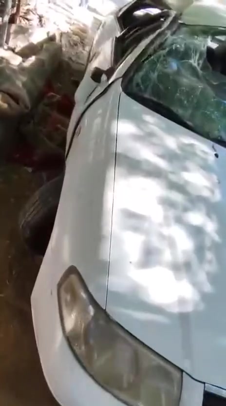 سلام عليكم من رخصت الادمن ؏ـنديہ سياره نيسان سني على حادثها ايربالك كير محرك سليم السعر 40 ورقه وبيها مجال للتواصل ***********
