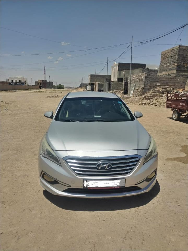 سوناتا وارد امريكي ليبل واحد بدون دواخل و لا حادث امامي ولا شواصي  فقط رش اثر جراد الباقي طخات فقط موديل 15  كير محرك مكفولات بقيه التفاصيل امامكم بالسونار المرفق. السعر  100. يعني دفتر. رقم بغداد. سنويه جديده مع الرقم   للإستفسار. ‭٠٧٨٦ ٩٣٣ ٥٣٨٩‬
