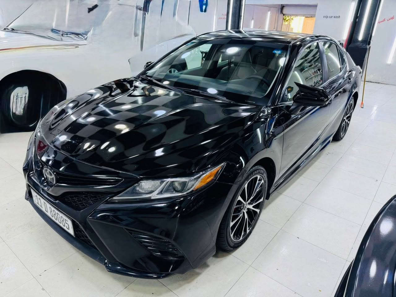 ‏سلام عليكم كامري للبيع موديل 2018 مواصفات جلد كيش كهرباء شاشة رادارات مواصفات SE￼ ￼￼ ماشية 89,000 سيارة حيل نظيفة بنيد وجاملغ مبدل الباب الخلفي بي صبغ بسيط السعر ١٤٥ لعنوان بغداد البنوك لاتصال ***********￼￼￼￼￼
