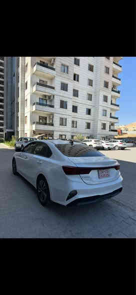 للبيع كيا فورتي 2023
سعر 136 ورقة $قفل
تترقم شمالي
صبغ 3 قطع نص بدون دواخل 
بدون ايرباك بجم كبس
اللاتصال *********** دهوك
