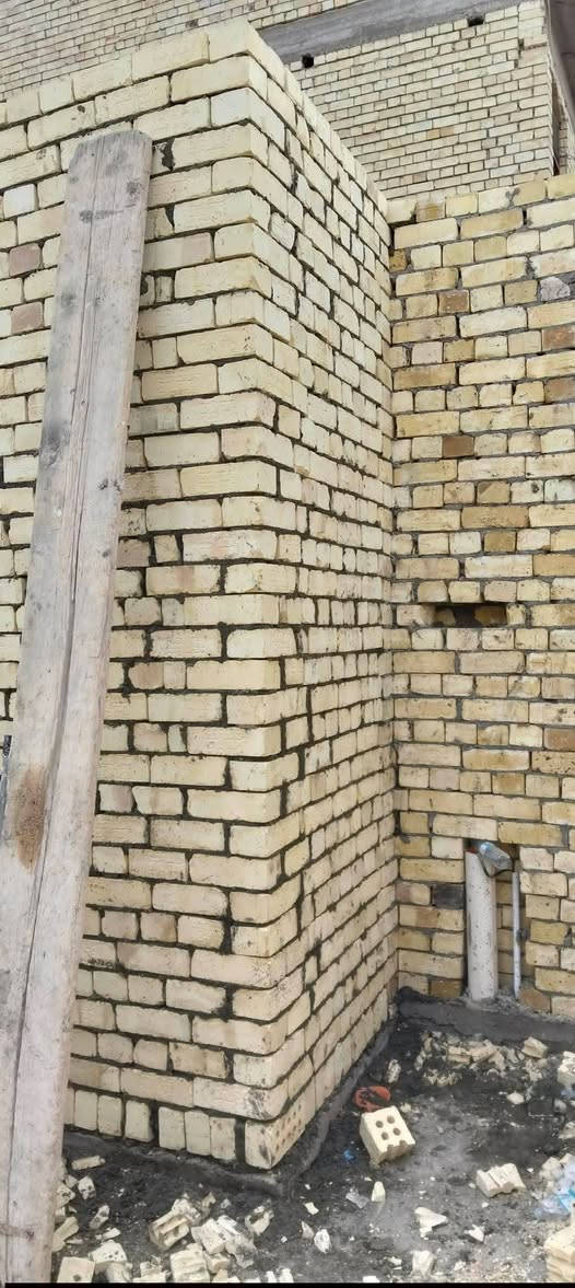 سلام عليكم كادر بناء مصري درجه اولى استلام مهندس واسعار مناسبه والتزام بالموعيد مقيم في بغداد الجديدة نشتغل على الدبل وقطعي رقم بيه وتس ***********

