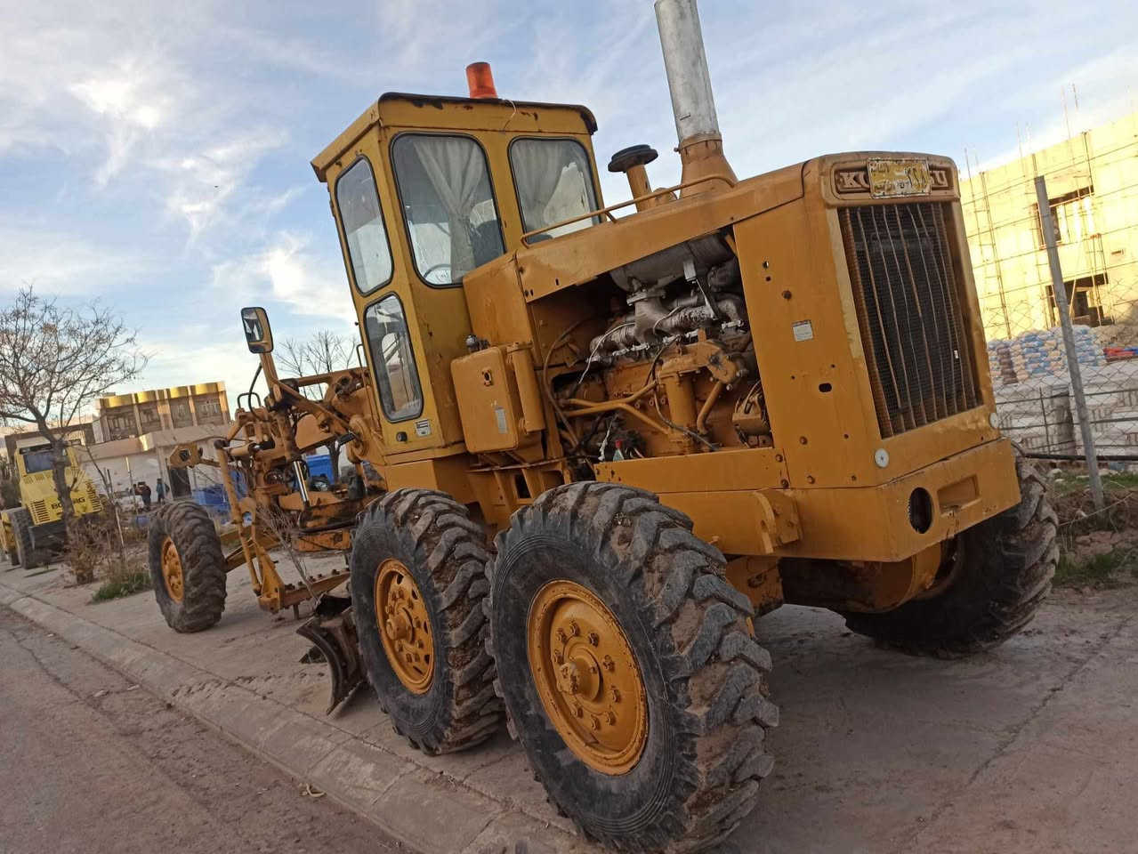 کوماستوو مۆدێل ١٩٨٢
رقم سنوویە کرکوک
کامل جاهز 
***********
