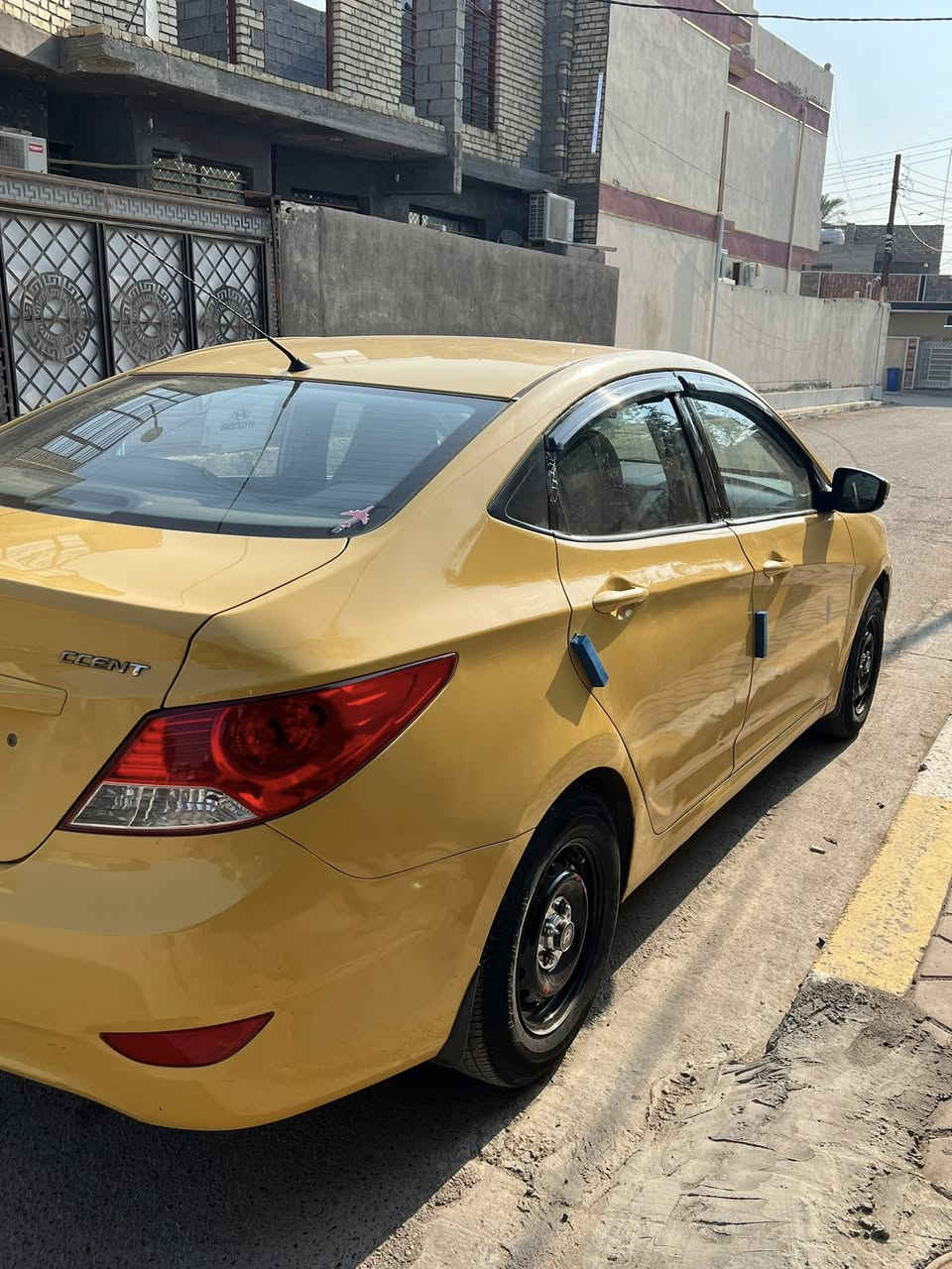 السلام عليكم مكلف ب نشر سياره اكسنت موديل 2011 مضلع گير ومكينه خير من الله 1600 الصدر جديد تبريد تدفئه السياره بأسمي السعر 85 وبيها مجال للتواصل ***********
