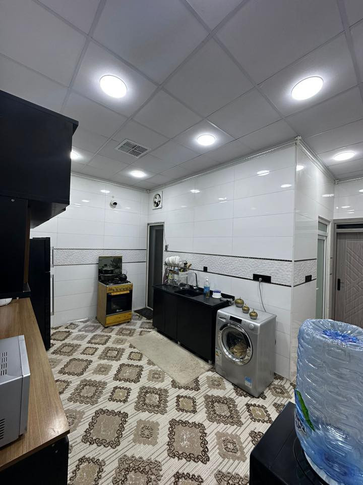 #اعلان  دار للبيع طابو صرف في منطقه ٥٨ بناء حديث 
#مساحة ١٠٠ متر طابق ونص مثل ما موضح بالصور 
#رقم العقار ٥٨/٥٣٤ 
بناء ملكي فول : 
طابق الاول مطبخ + غرفه نوم + هول+ صحيات 
طابق الثاني هول + غرفتين نوم + صحيات 
#السعر خاص او اتصال على الرقم :*********** 
او زياره مكتب اق صو سايدين كوباني قرب صيدليه غصن الزيتون
