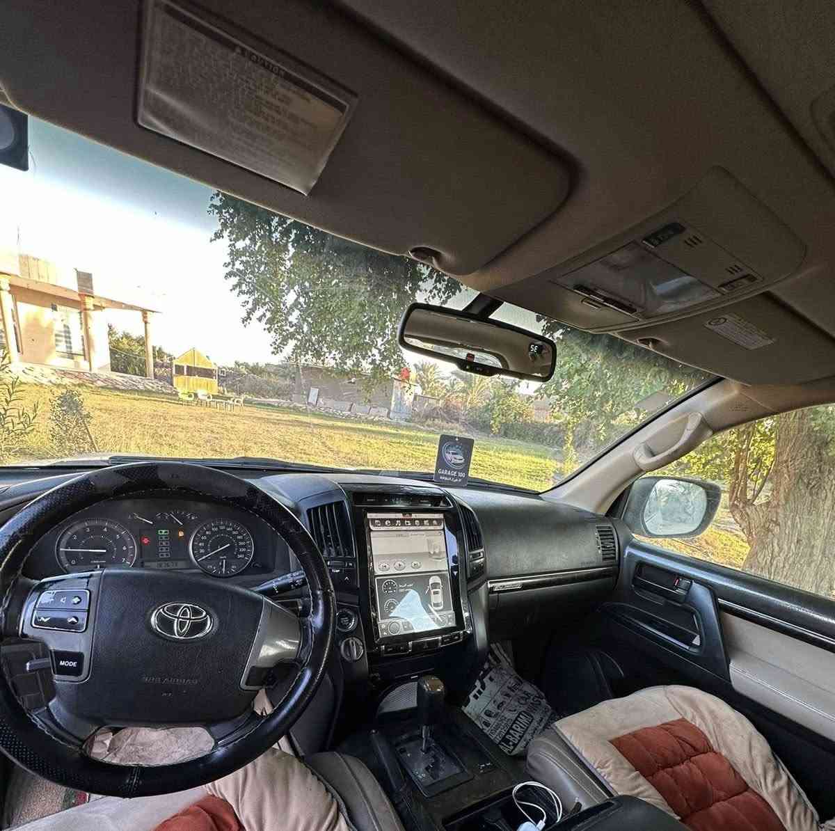 لاندكروز ٢٠١١ستينيه ٦ سلندر
رقم بغداد باسمي 
ماشيه٢٠٠ الف 
ضربتها جاملغ ايمن ولبنيد بسونار فتح وشد تبدیل 
مفتوحه لمكينه كاسكيت فقط 
السياره نضيفه وجاهزه  
سعرها ٣٠٧ وبيها مجال بسيط
رجاءا  بيع نقد او مراوس حسب القاعه بسياره وفرق فقط الشراي وجاهز يتصل 
***********
