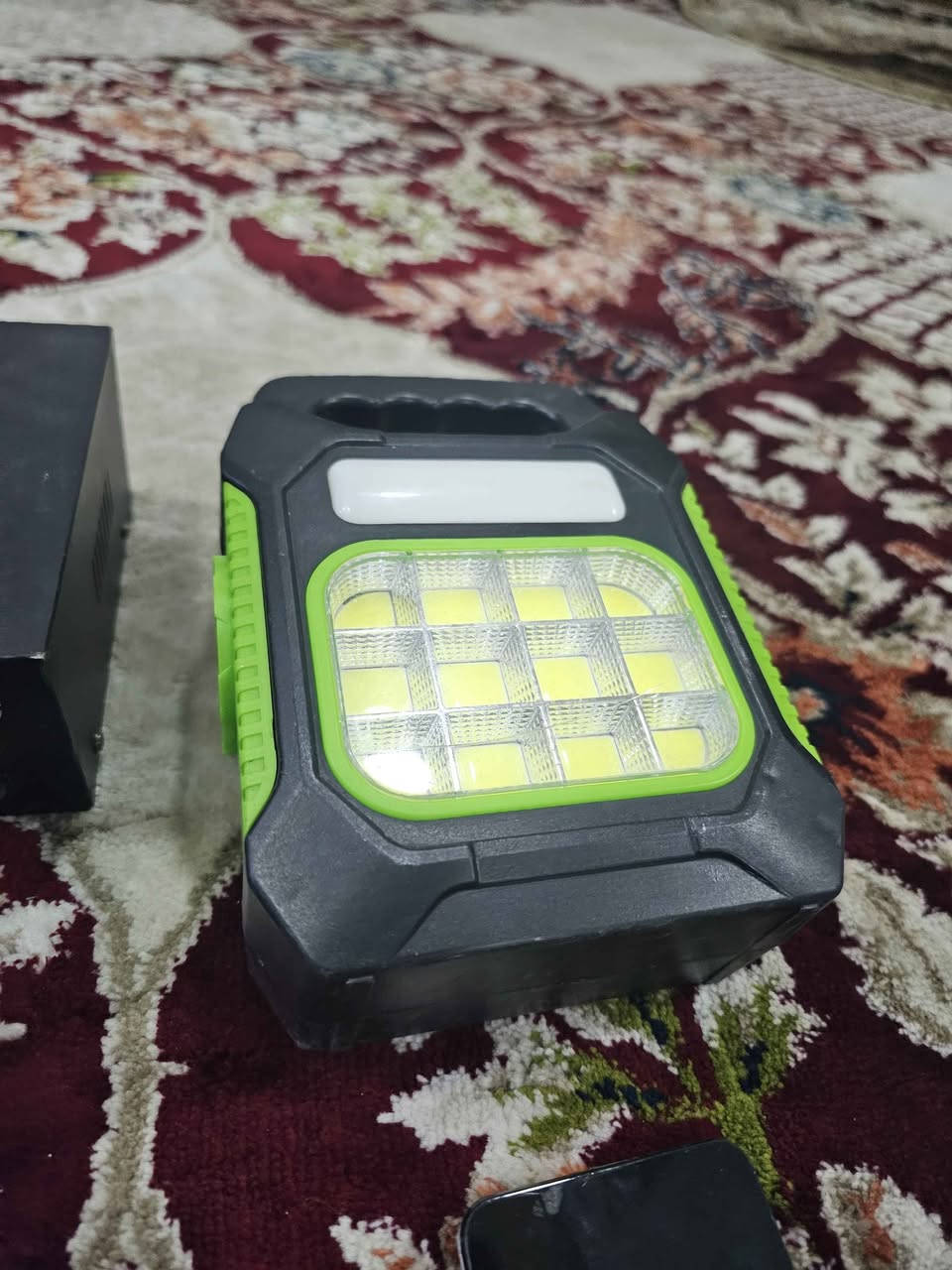 به فحم و شغال يتكون من 
2 لایت شغال حجم کبیر وصغير
مكواة من نوع نوال شغال
مكسر صوت للتفليش او صوتيات شغال
كاربلي شغال
منظار احادي 
سماعة بدون خريطة
شاحن بطاريات كامرات نيكون
شاحن وايرليس الماني
gps  Garmin
فاحس ملقط فحم
طابعة وكامرة فحم
2 راوتر جيب واحد شغال الغ فحم
سماعة سبيكر صغيرة شغال
اتاري سوني شغال يلزمله تصليح
كل هذا بسعر 20 الف دهوك, العراق


**إذا كنت صاحب هذا الإعلان وتريد حذفه لأي سبب، رجاءا أرسل رسالة إلى الدعم الفني**