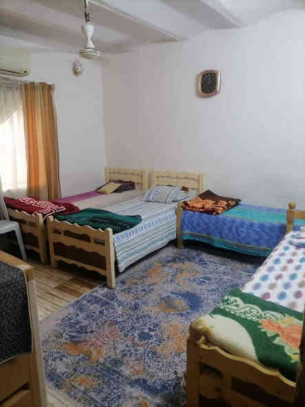 دار طابو صرف للبيع  
مساحه 170 متر واجهه 10 
يحتوي على غرفتين نوم واستقبال ومطبخ وهول وصحيات 
موقع حي الوحده 
السعر 95 مع المجال 
للاستفسار الاتصال ***********
او مراجعة مكتب القاسمي للعقارفرع٣ عنوان المكتب حي الأسرى مقابل صيدلية الجواهر
