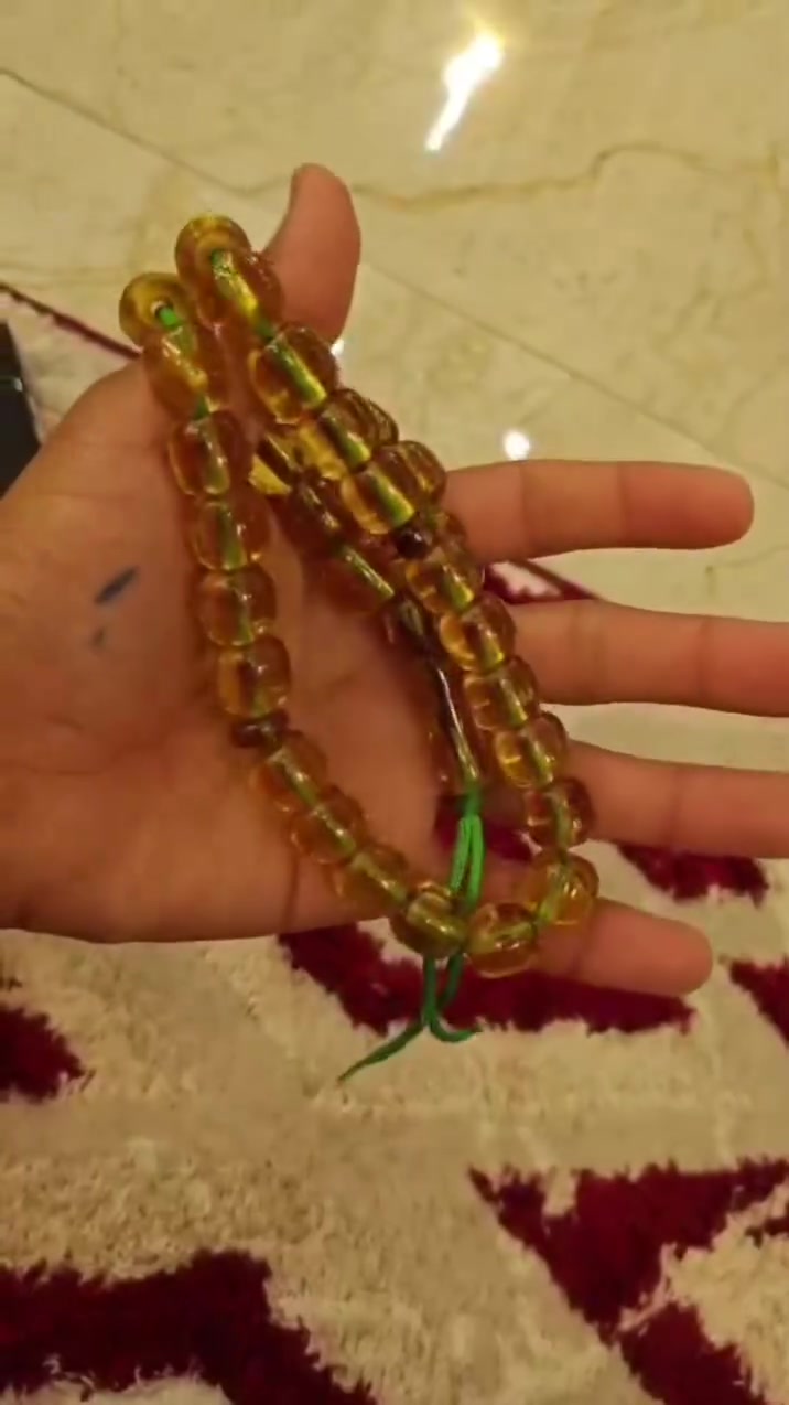 سندلوس ألماني بيت عنوز 

عطابه قويه 

وزن 80غرام 

لون ذهب الرجال

سعر وتساب ***********
