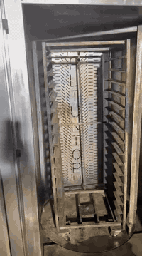 سلام عليكم اخوان فرن دوار تركي للبيع من ماركه التون توب للاتصال ***********
