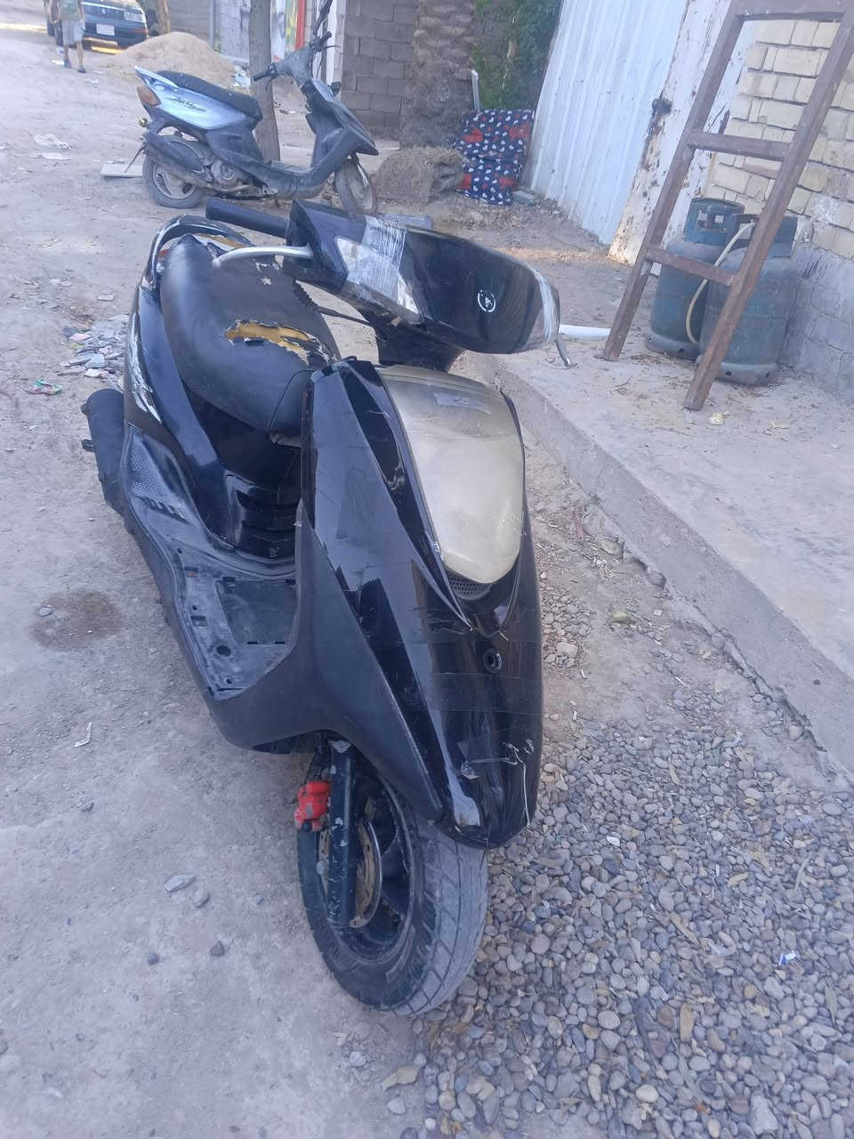 للبيع قفل 250 نقص باتري بغداد التاجيات ***********
