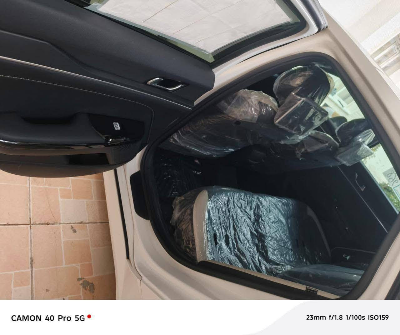 كيا K5 موديل 2025
شاشة كبيرة 10.25 إنج ويا ملاحة و Kia Connect
• يدعم Apple CarPlay & Android Auto (سلكي ولاسلكي)
• شحن موبايل لاسلكي
• مقاعد رياضية GT-Line جلد / SynTex
• مقاعد قدّام كهرباء ويا ذاكرة للسائق
• مكيف ديجيتال أوتوماتيك مزدوج
• قيادة شبه ذاتية (رادار + تثبيت مسار)
• هاند بريك إلكتروني
• بصمة تشغيل
• تشغيل عن بُعد
• نظام قيادة Sport / Eco / Normal
• كاميرا 360 درجة

⸻

 معلومات إضافية

• ضرر: صندوق خلفي
• الرقم: بغداد
• الممشى: 12 ألف 
• ⁠داخله شهداء سعر ٢١ رقم ***********
