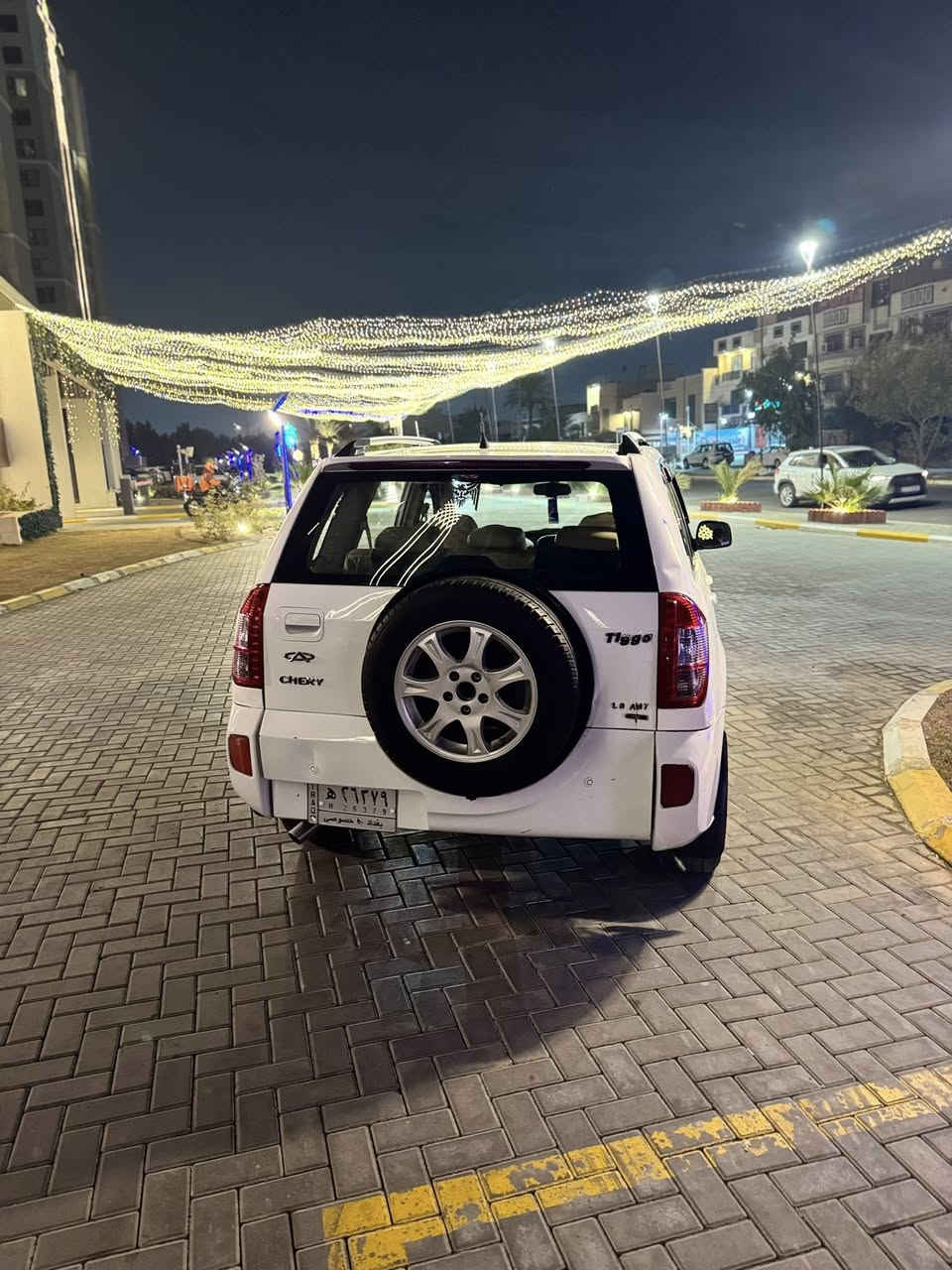 سلام عليكم تيكو لبيع موديل2012بيهةمكانات سيارة مال بيت ونضيفة مابيهة نغص فحص وخذ مكان سيارة بغداد حي الحسين *********** لستفسار تصل سعر 55 بيهة مجال
