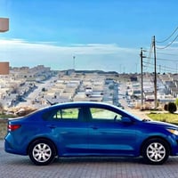 كيا ريو موديل 2023 كيا رويو موديل ٢٠٢٣ بيها قطعتين صبغ بدون دواخل  شاش...