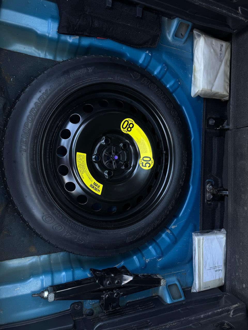 السلام عليكم ***********
توسان وارد 2020 حادثه موجود بلصور + بلعراق بيها بارد. بلصندوك على كدك شبر فقط 

اعلى موصفات بلتوسان رادار امامي جانبي بنورما   مثبت سرعه كار بلي هاند بريك دكمه كشنات تدفى خلي امامي قطعتين تبريد كشن السايق كهرباء ماشيا 115الف كيلو 

180 $ قفل
