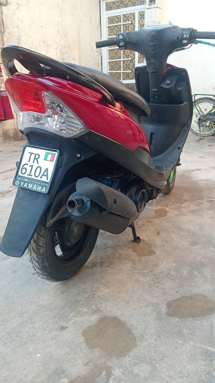 يا الله يارزاق 
السلام عليكم 
دراجة ماكس عدلة للبيع 
بوشة 49 بلاد
كهربائيات كل شغالة 
نكرة سلف 
سلف من اول ديرة و هندر 
(دراجة نضيفة 95% مكينة ناعمة خير من الله)
السعر 575 وبيها مجال حك الجية للاتصال ***********
