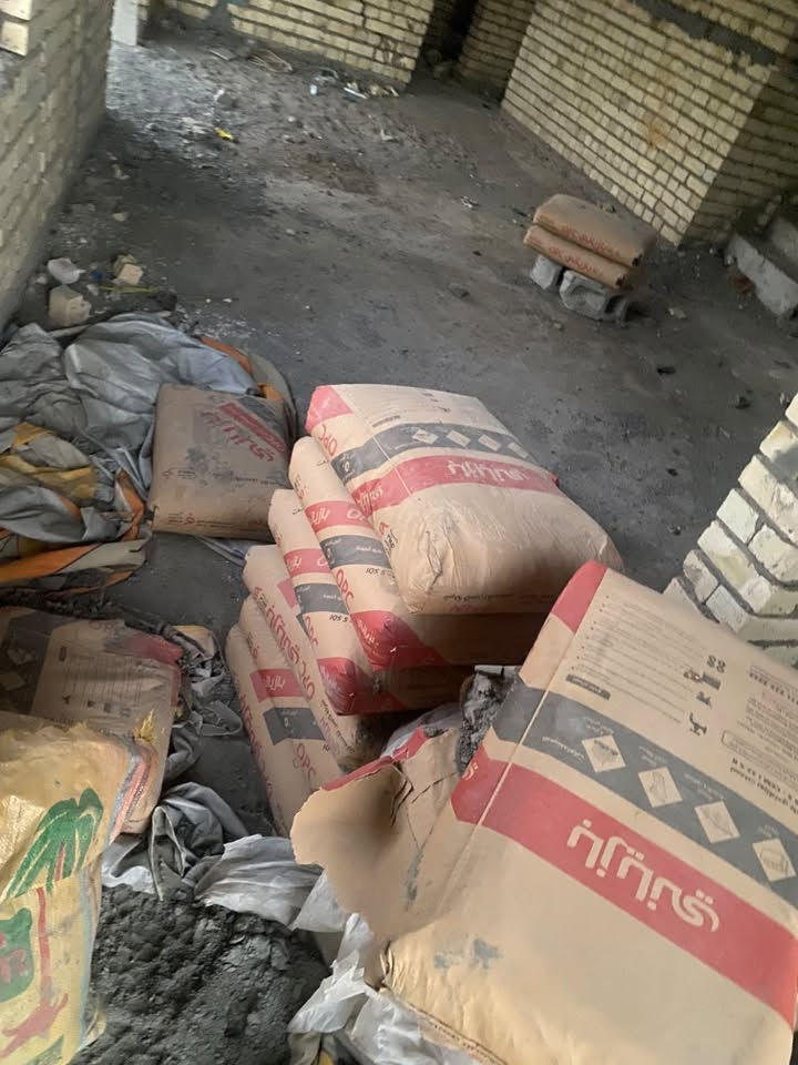 سمنت للبيع بازيان ارقى نوعية
باقي الاجاسة تعبانه 
ابيع سعر اقل 
تقريبا طن ونص  
مكانه بعقوبة واتساب ***********
