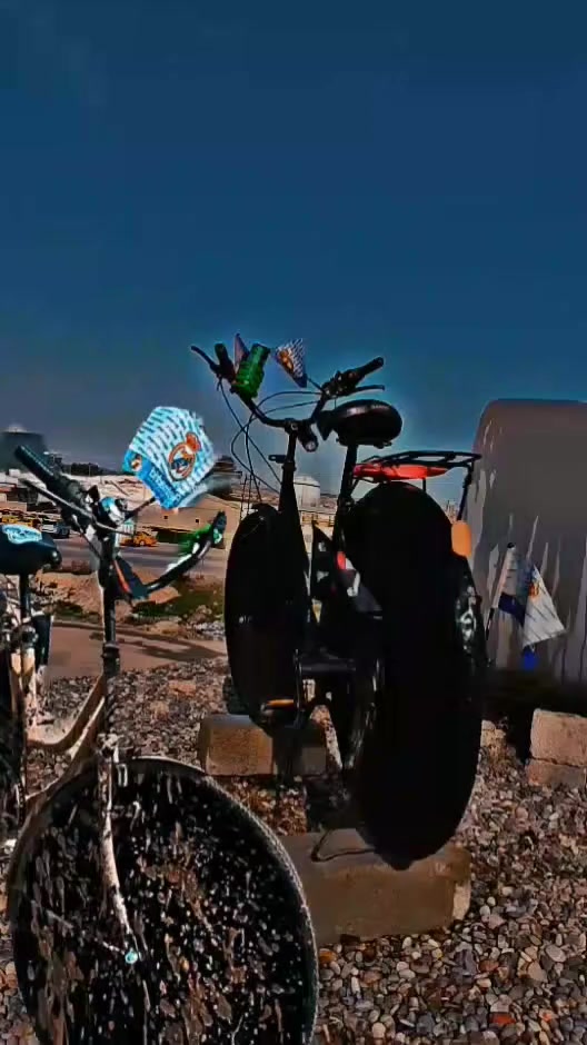 سلام عليكم خوان باسكل اسود نضيف
مثل ماتشوف للبيع السعر خاص عنوان موصل حمام العليل قريت العريج رقم هاتف ***********
