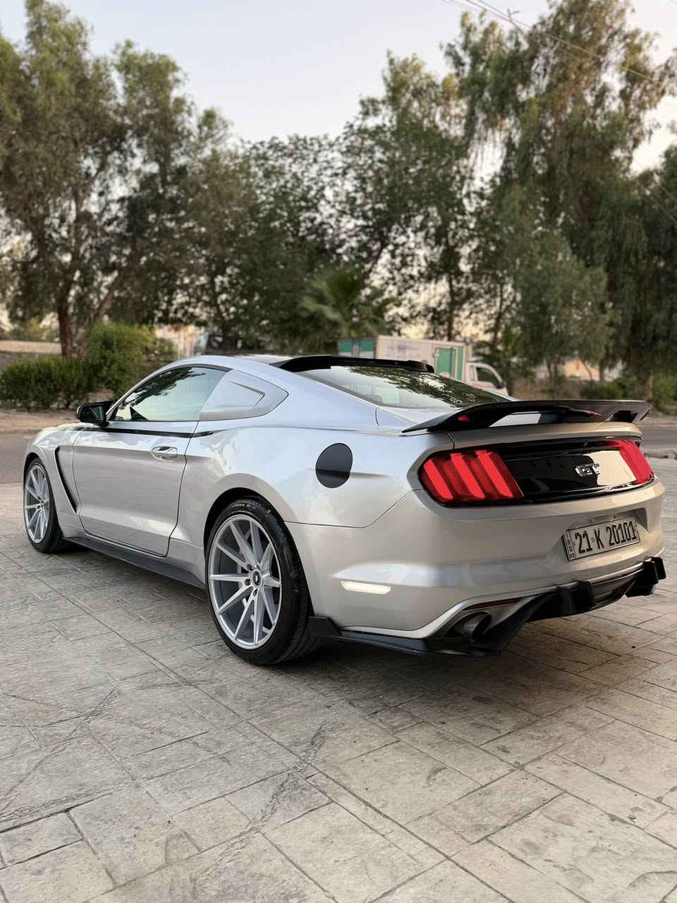السلام عليكم 
موستانك  V6 موديل 2017 

رقم سليمانية مميز باسمي

كير مكينه مكفولات 
صدر جديد + تخم ويل فوسن  +تاير جديد  

مسويلها ادامة كامله لمنضومه البانزين 
برمجة يم طلال 
 دشبول ولا كلوب مشتغل بي

حادثها جاملغ وبنيد وبالعراق بيها قطعتين صبغ اني ابيع حزام + صور حادثها بالمنشور

السعر 128 وبي مجال للشراي 

مكاني بغداد حي الجامعة 
رقمي ***********
