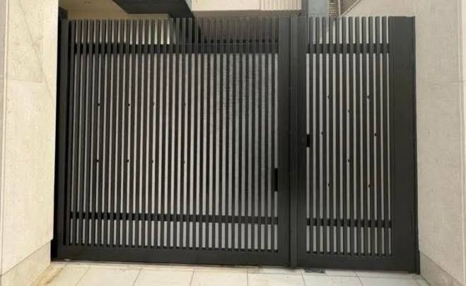 معمل وحداده الابداع للابواب والشبابيك بغداد حي الصناعي للتواصل *********** حسب الطلب
