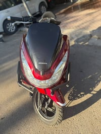 دراجه pcx ياباني اصل جيل الثاني  دراجه نضيفه بمعنى الكلمه وجاهزه على ا...